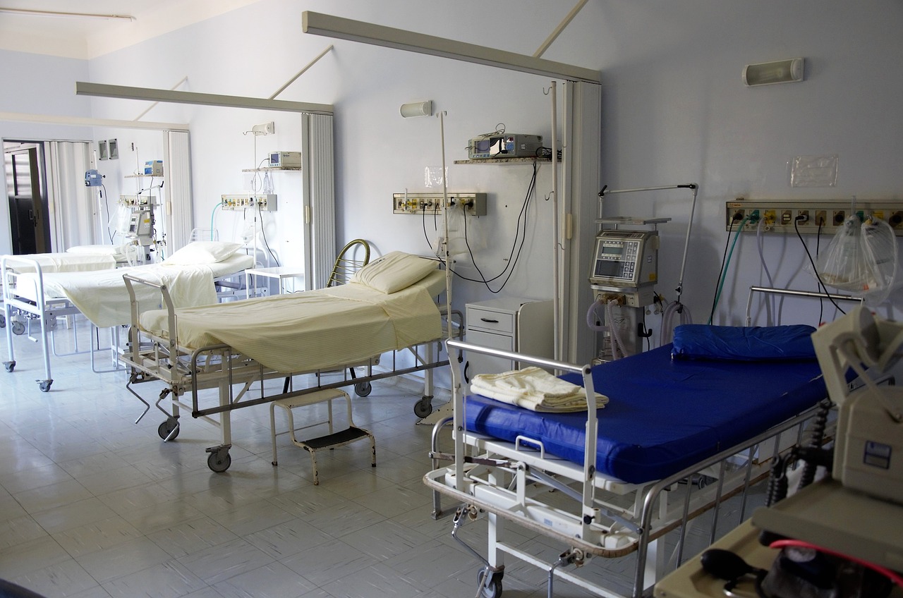What Equipment Is Essential for a Functional Home ICU Setup?